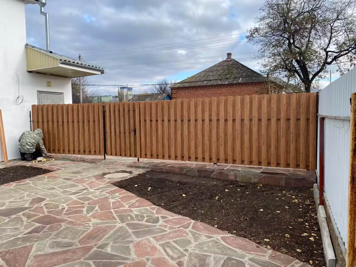 Забор из евроштакетника 7м Кипарис 2хPrintech двусторонний в России