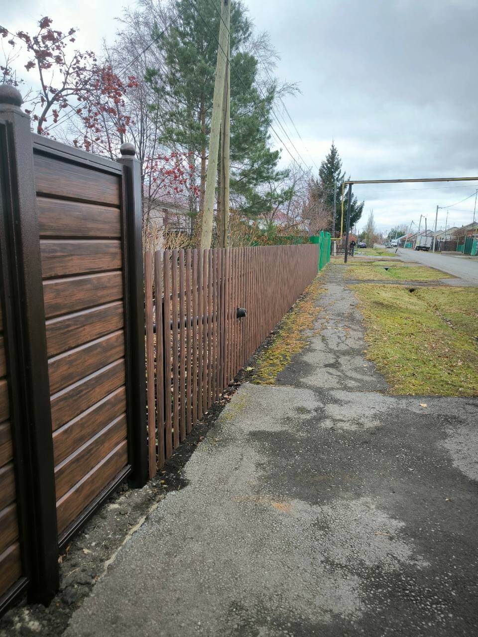 Забор из металлосайдинга Евро-Брус 46м Античное Дерево Принтек фото 3 в России
