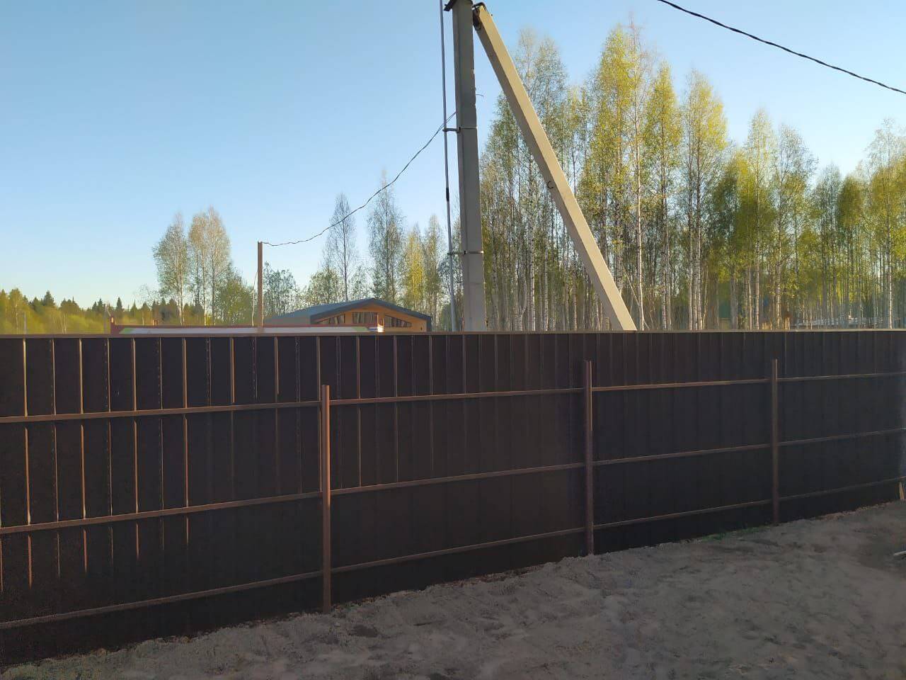 Забор из металлосайдинга ЕВРО-БРУС 25м Темный Каштан 3D Принтек фото 5 в России