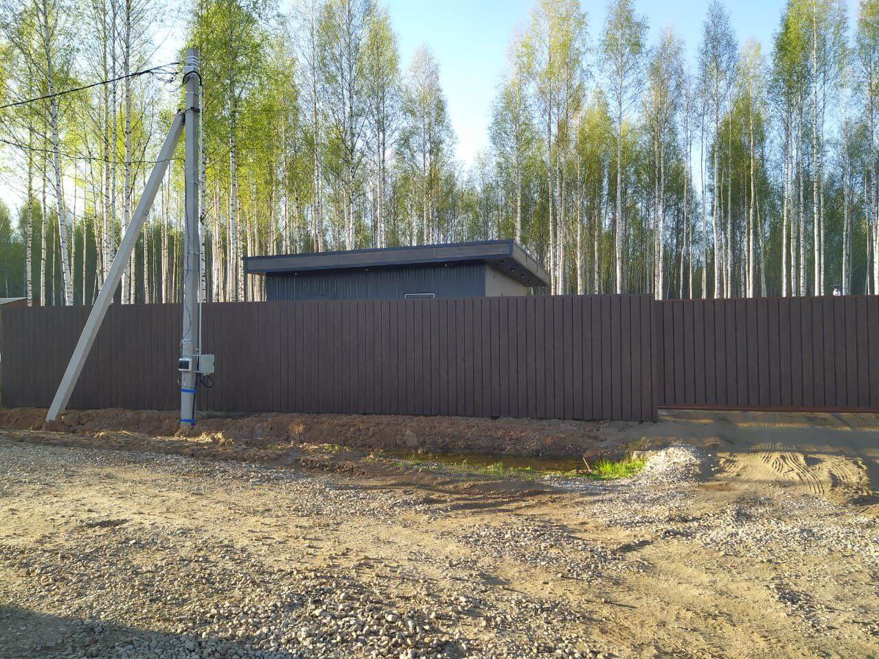 Забор из металлосайдинга ЕВРО-БРУС 25м Темный Каштан 3D Принтек фото 1 в России