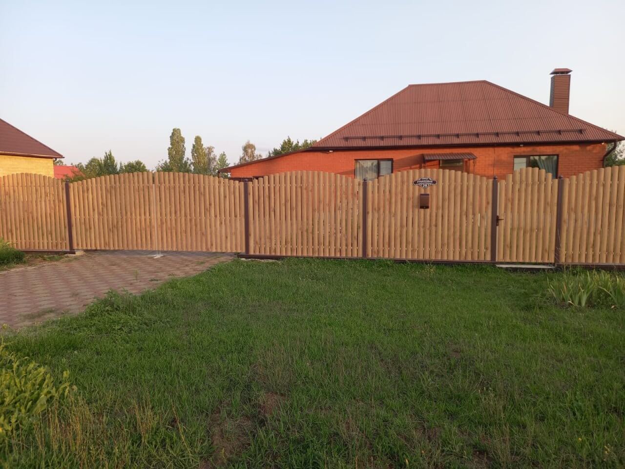 Забор из евроштакетника 24м Клен Светлый SteelArt фото 3 в России