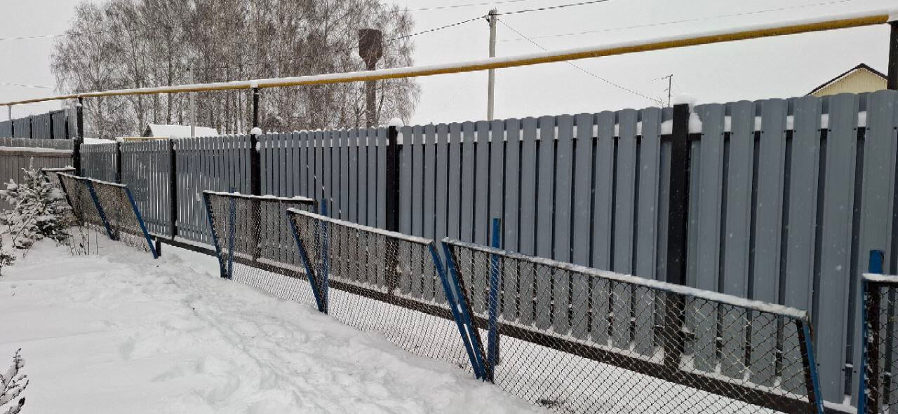 Забор из евроштакетника 27м RAL7024 Серый Графит МАТТЕ фото 5 в России