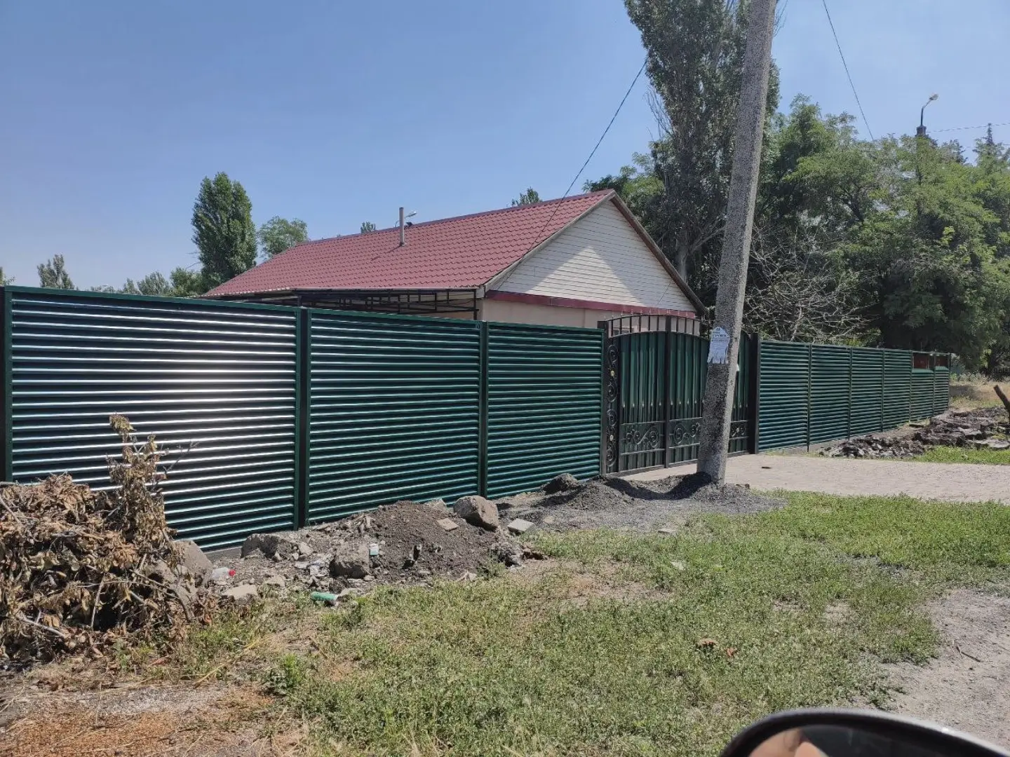 Забор-жалюзи из ламелей ЭКО-Z 24м RAL6005 Зеленый Мох фото 3 в России