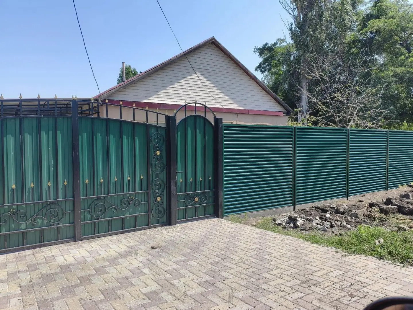 Забор-жалюзи из ламелей ЭКО-Z 24м RAL6005 Зеленый Мох в России